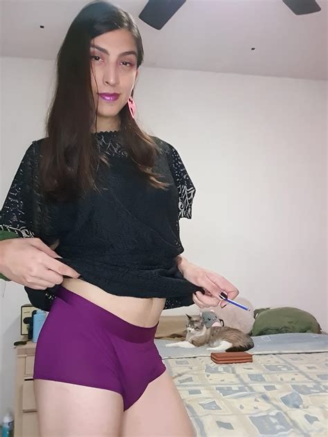 tranny hot|Big surprise under the skirt : r/Tgifs